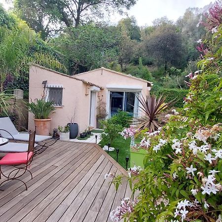 Dans Un Jardin Bb Et Jacuzzi Bed & Breakfast Mandelieu La Napoule Luaran gambar