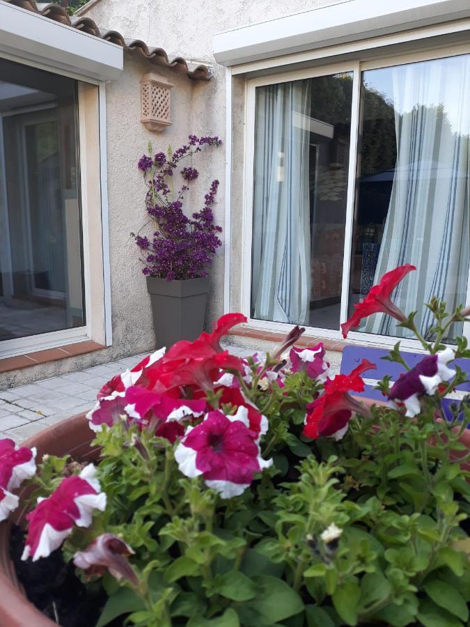Dans Un Jardin Bb Et Jacuzzi Bed & Breakfast Mandelieu La Napoule Luaran gambar