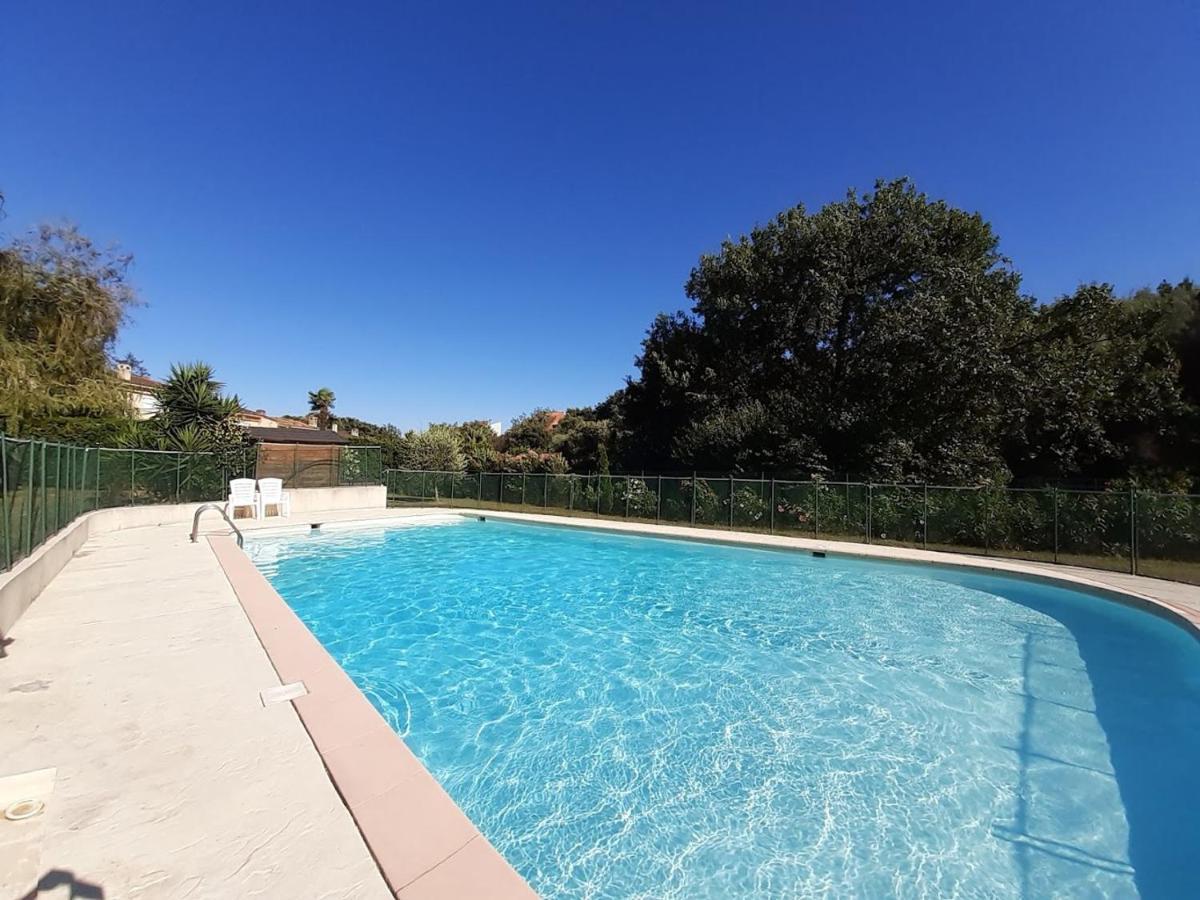 Dans Un Jardin Bb Et Jacuzzi Bed & Breakfast Mandelieu La Napoule Luaran gambar