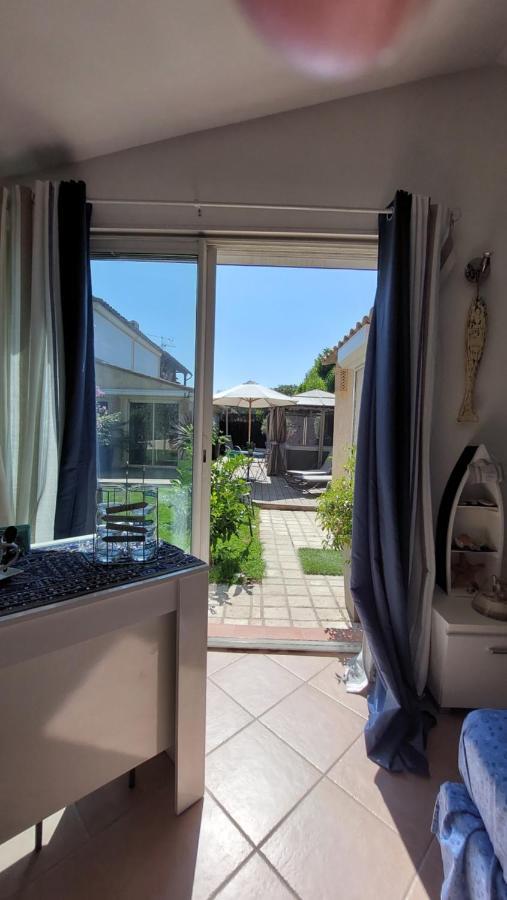Dans Un Jardin Bb Et Jacuzzi Bed & Breakfast Mandelieu La Napoule Luaran gambar